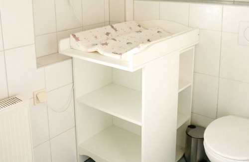 Leuben-Schleinitz Apartment | Beautiful Gutshof holiday apartment - vacation on the farm
