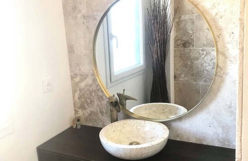 Courseulles-sur-Mer House | Beautiful house near the beach with private indoor Jacuzzi in Courseulles Sur Mer
