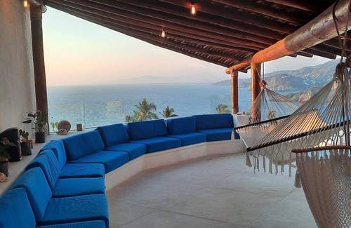 Las Playas House | Beautiful house, unsurpassed view and comfort.