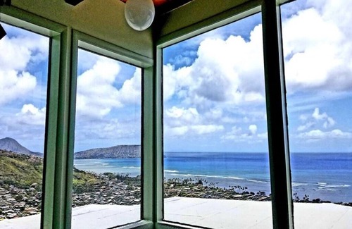 Waialae Iki Ridge House | Beautiful Hawaii!nPanoramic Ocean View, a Private Pool!