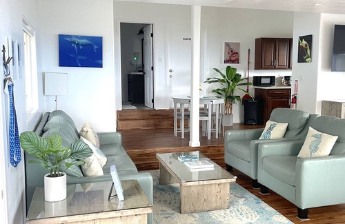 Kailua-Kona Apartment | Beautiful Hawaiian Studio with Panoramic Views