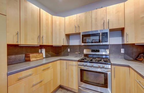 Barton Heights House | Beautiful Hilltop Greenbelt Views in Downtown Austin