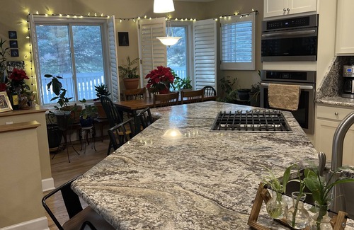 Hale House | Beautiful Hilltop Home! Conveniently located near Cherry Creek. Family Friendly!