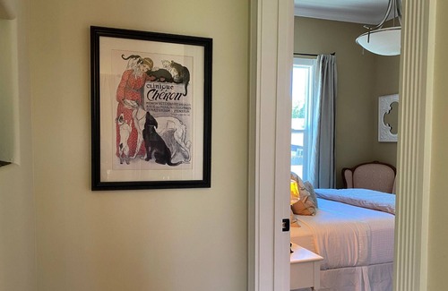 Cloverdale House | Beautiful historic 3 bedroom home with a 5 minute walk to downtown