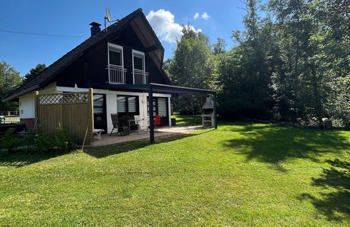 Frielendorf House | Beautiful holiday home on the edge of the forest in the Silbersee holiday park: Sky children's scooter bicycles