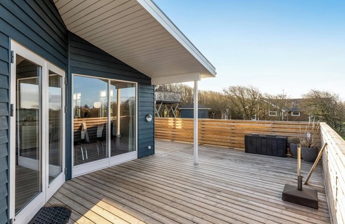 Vestervig House | Beautiful holiday home with a lovely view of the fjord and the sea.