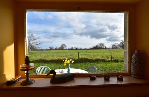 Appeville House | Beautiful Holiday Home with Courtyard in Appeville
