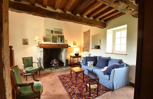Appeville House | Beautiful Holiday Home with Courtyard in Appeville