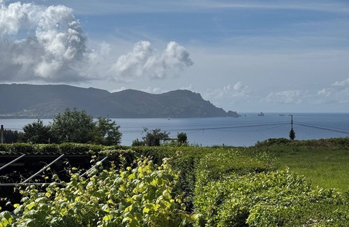 Ortigueira House | Beautiful holiday home in Céltigos with a private garden.