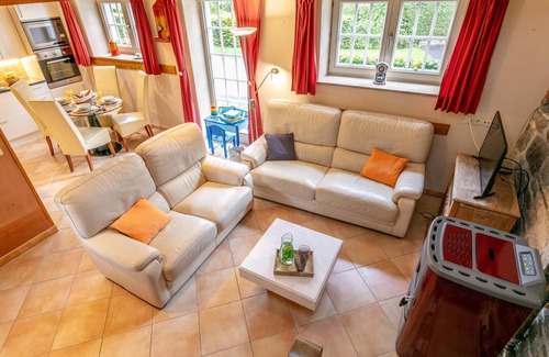 Harre House | Beautiful holiday home with jacuzzi and sauna