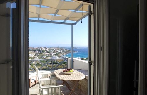 Azolimnos House | Beautiful holiday house with great sea view, wifi, 6 pers. | Syros, Kyklades