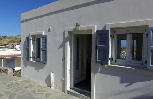 Azolimnos House | Beautiful holiday house with great sea view, wifi, 6 pers. | Syros, Kyklades