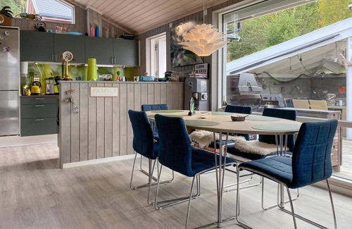 Eidsvag House | Beautiful home in Eidsvåg i Romsdal