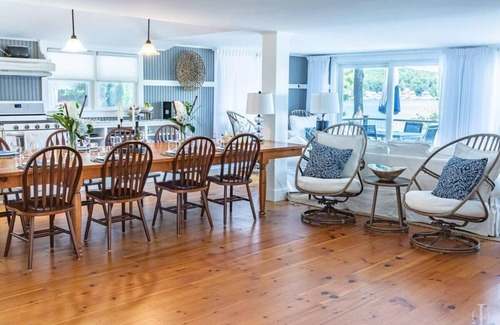 Spofford House | Beautiful Home 30 Feet from the sand at Spofford Lake!