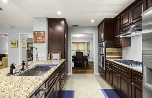 Oak Forest House | Beautiful Home: 4 Bdrm 3 Full Baths, Private Hot Tub & Pool, Fenced Private Yard