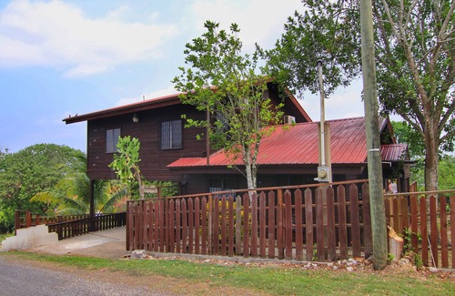San Ignacio House | Beautiful Home with Mountain Views and Pool