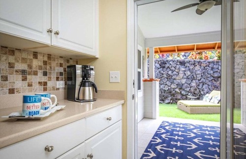 Kailua-Kona House | 🌴Beautiful home centrally located in Kailua Kona. Aloha and welcome to Hale Kona!🌴