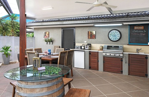 Minyama House | Beautiful Home for 6 @ Mooloolaba