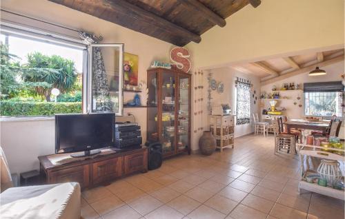 Chiaramonte Gulfi House | Beautiful Home In Chiaramonte Gulfi