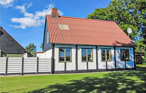 Pedersker House | Beautiful Home In Aakirkeby With Wifi