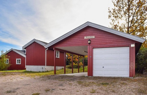 Royken House | Beautiful home in åros with kitchen
