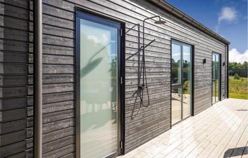 Hvidbjerg Strand House | Beautiful Home In Børkop With Kitchen