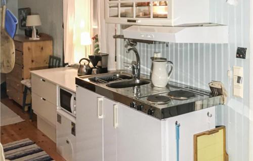 Falun House | Beautiful Home In Botolfsbo With Sauna