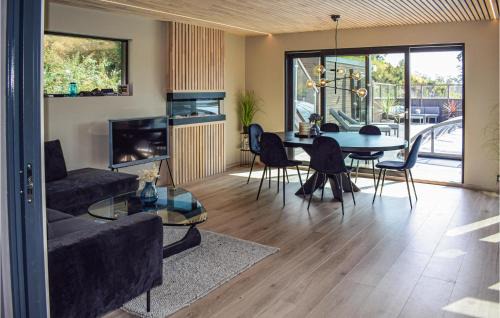 Porsgrunn House | Beautiful Home In Brevik With Sauna