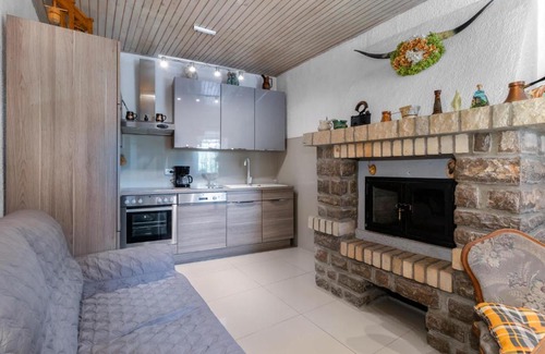 Bribir House | Beautiful home in Bribir with 3 Bedrooms, WiFi and Jacuzzi