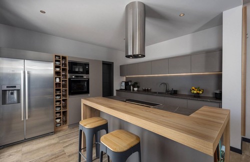 Brisevo House | Beautiful home in Brisevo with sauna