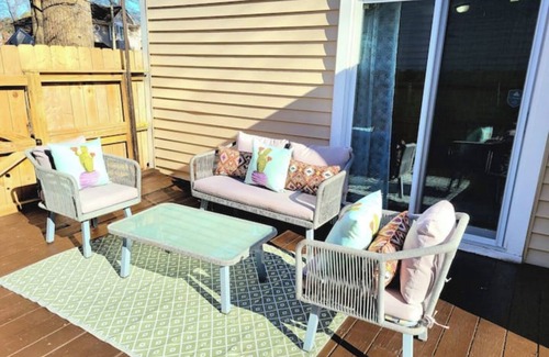 Greenbrier East House | Beautiful home in Chesapeake