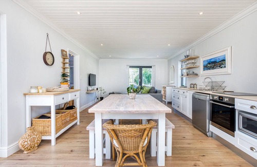 Alphen House | Beautiful home in Constantia
