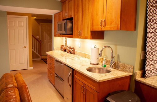 Western Ridge House | Beautiful Home in Crozet! Extended Stays Welcome! Nearby Vineyards!