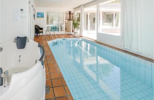 Handrup Strand House | Beautiful Home In Ebeltoft With Sauna
