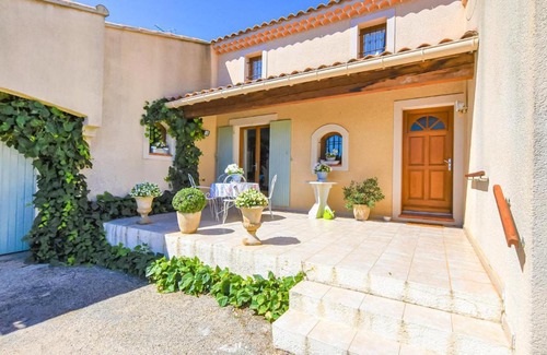 Les Angles House | Beautiful home in Les Angles with WiFi and 3 Bedrooms