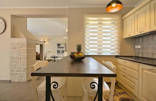 Fuskulin House | Beautiful home in Fuskulin