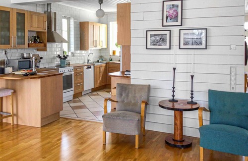 Gavle O House | Beautiful home in Gävle with sauna