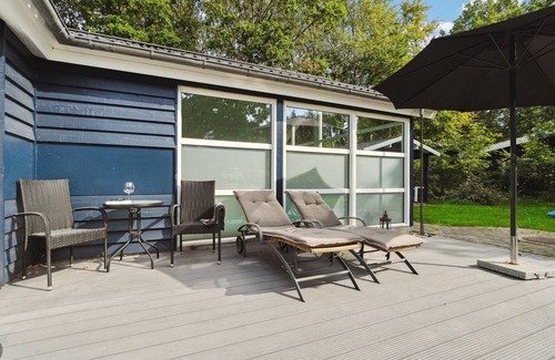 Fjellerup Strand House | Beautiful home in Glesborg with WiFi