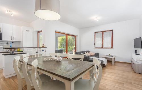 Gostinjac House | Beautiful Home In Gostinjac With Wifi
