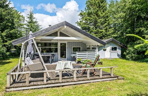 Skovgaarde House | Beautiful home in Herning with WiFi
