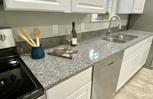 Cambridge House | Beautiful Home in Historic Waterfront District, Walk to Downtown!