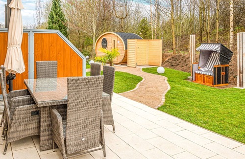 Jesendorf House | Beautiful home in Jesendorf with sauna
