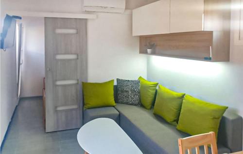 Postomino House | Beautiful Home In Jezierzany With Sauna