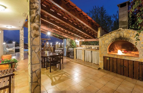 Rudine House | Beautiful home in Kastel Novi