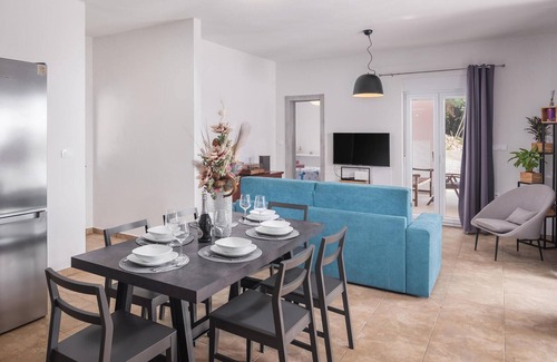 Viskovici House | Beautiful home in Koromacno with WiFi