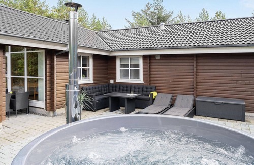 Trend House | Beautiful home in Løgstør with sauna