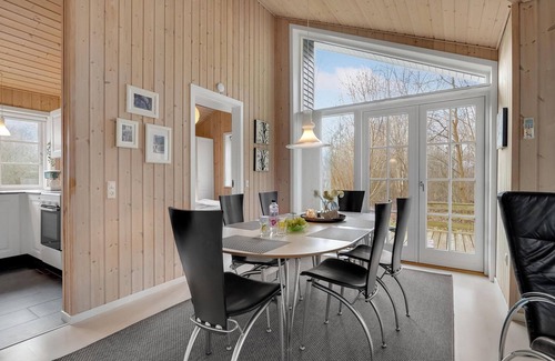Trend House | Beautiful home in Løgstør with kitchen