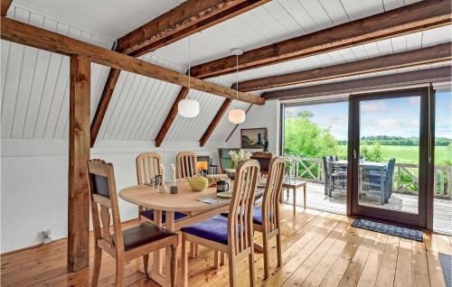 Hjarbæk House | Beautiful Home In Løgstrup With Wifi