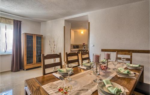 Liznjan House | Beautiful Home In Liznjan