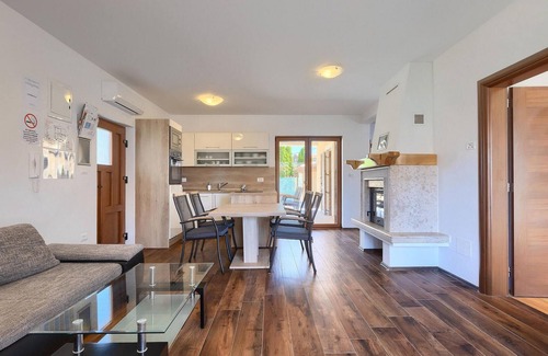 Segotici House | Beautiful home in Marcana